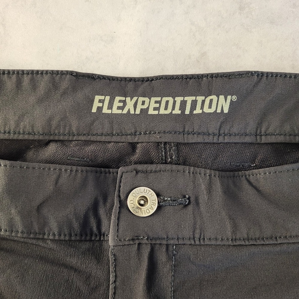 Duluth Trading Mens 48x30 Flexpedition Black Relaxed Fit Cargo Stretch Quick Dry